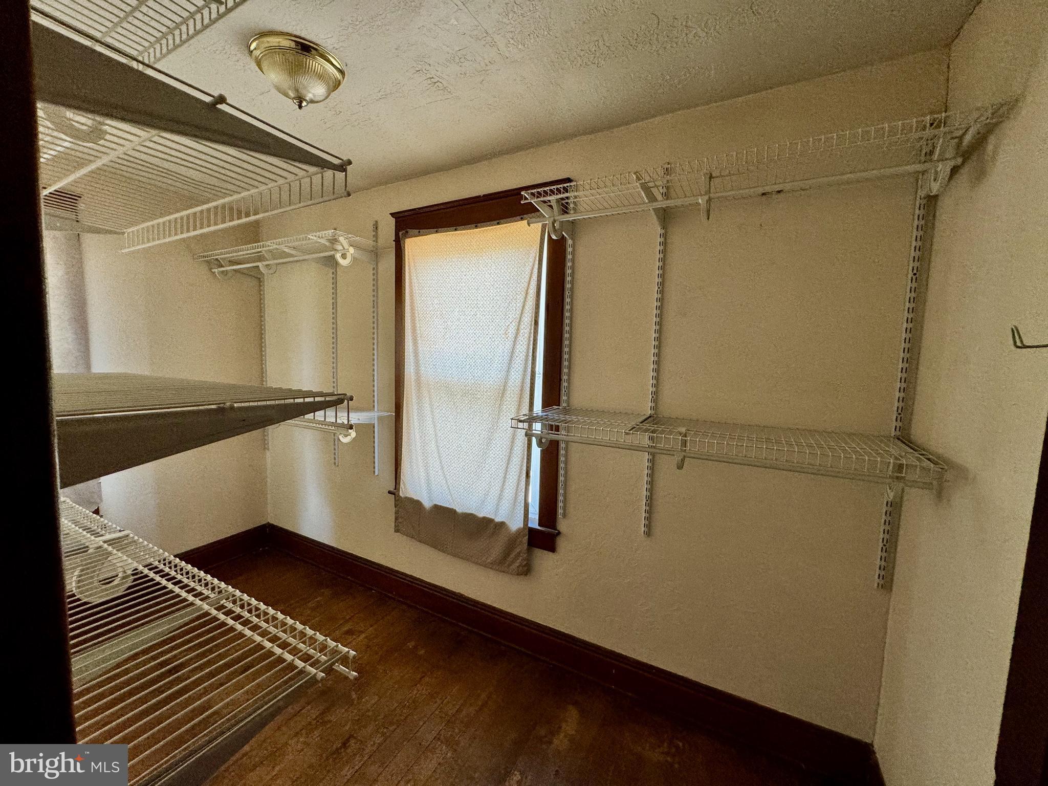 LOGANVILLE - Commercial Sale