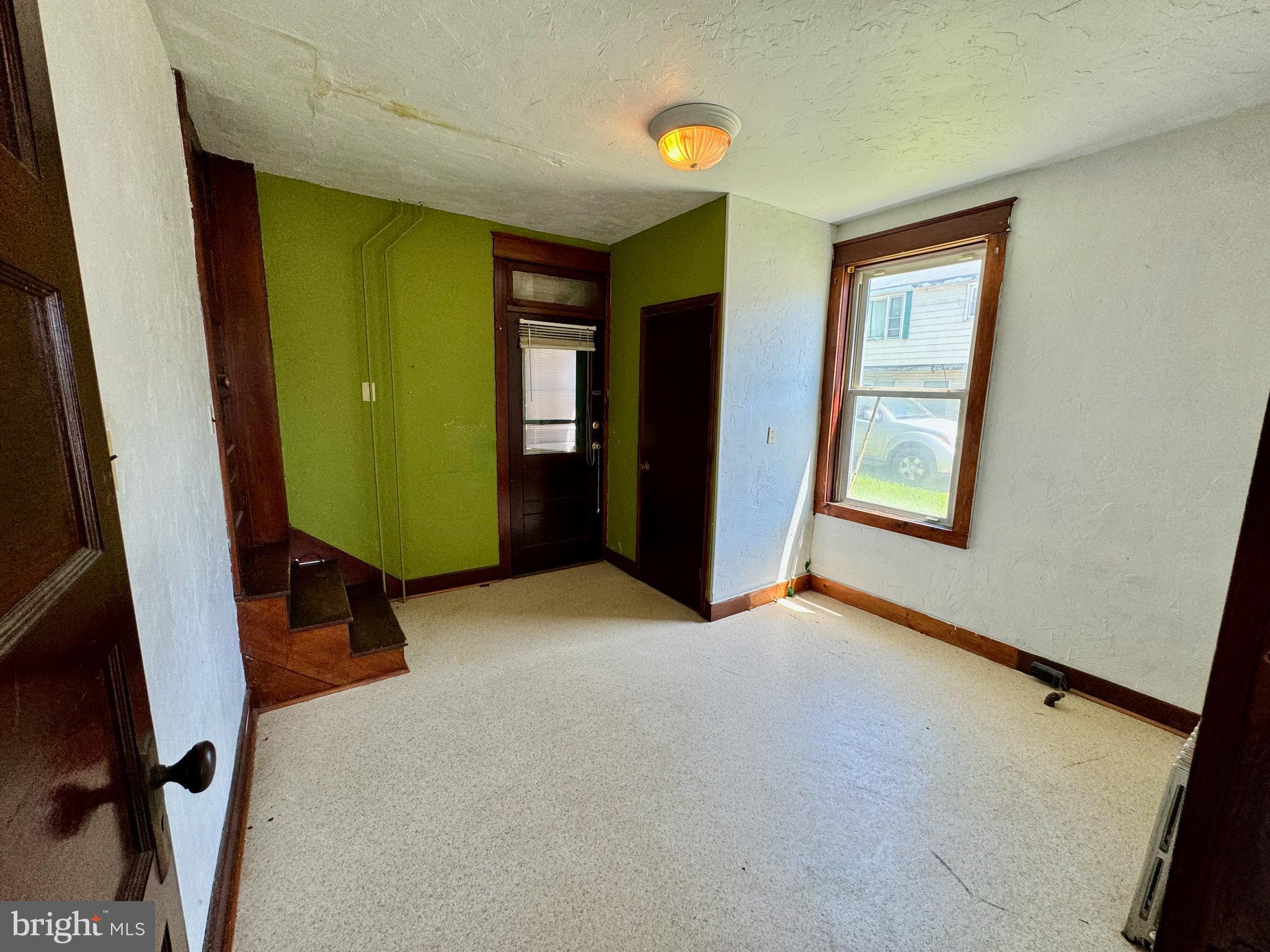 LOGANVILLE - Commercial Sale