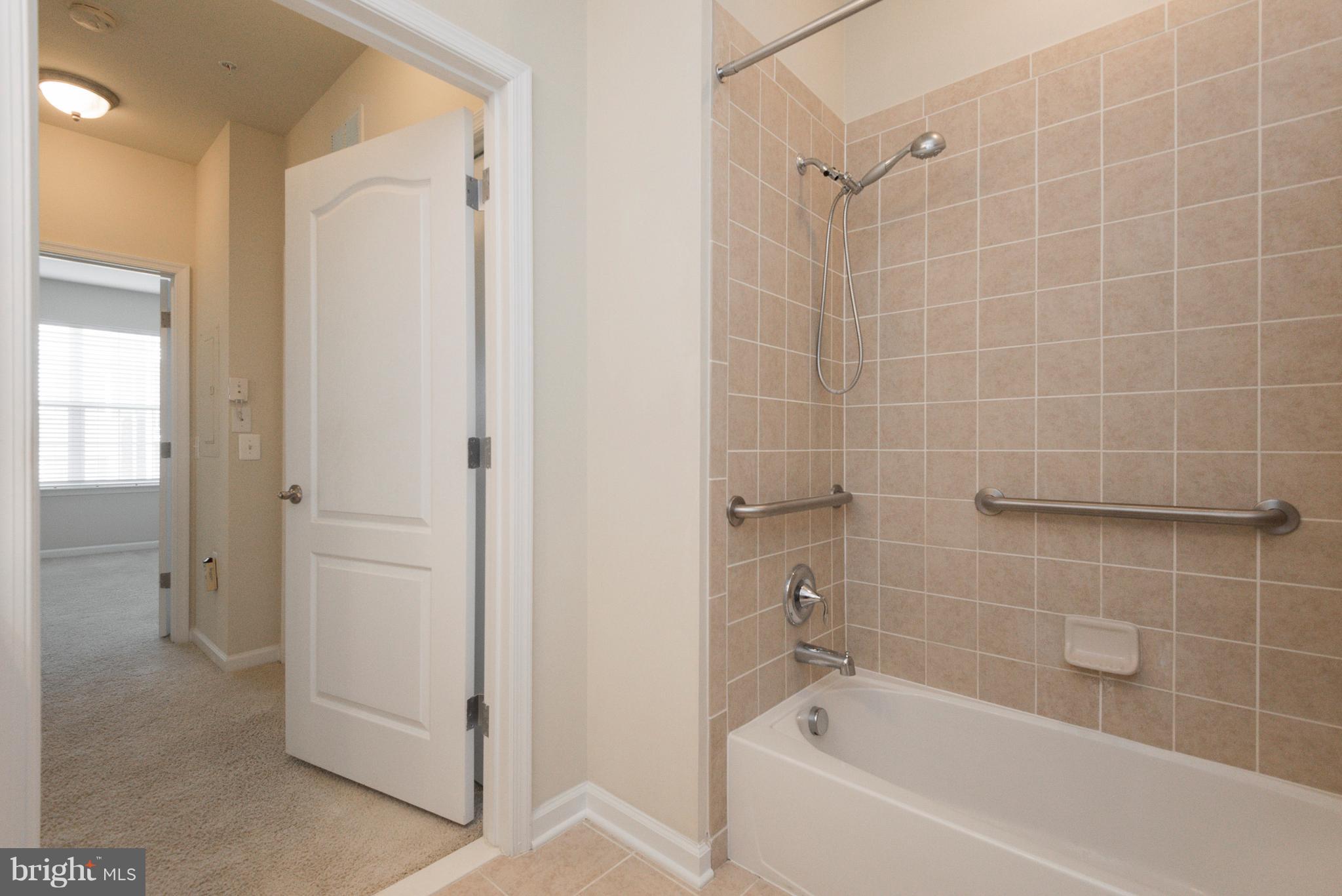 CARROLLS CREEK - Residential