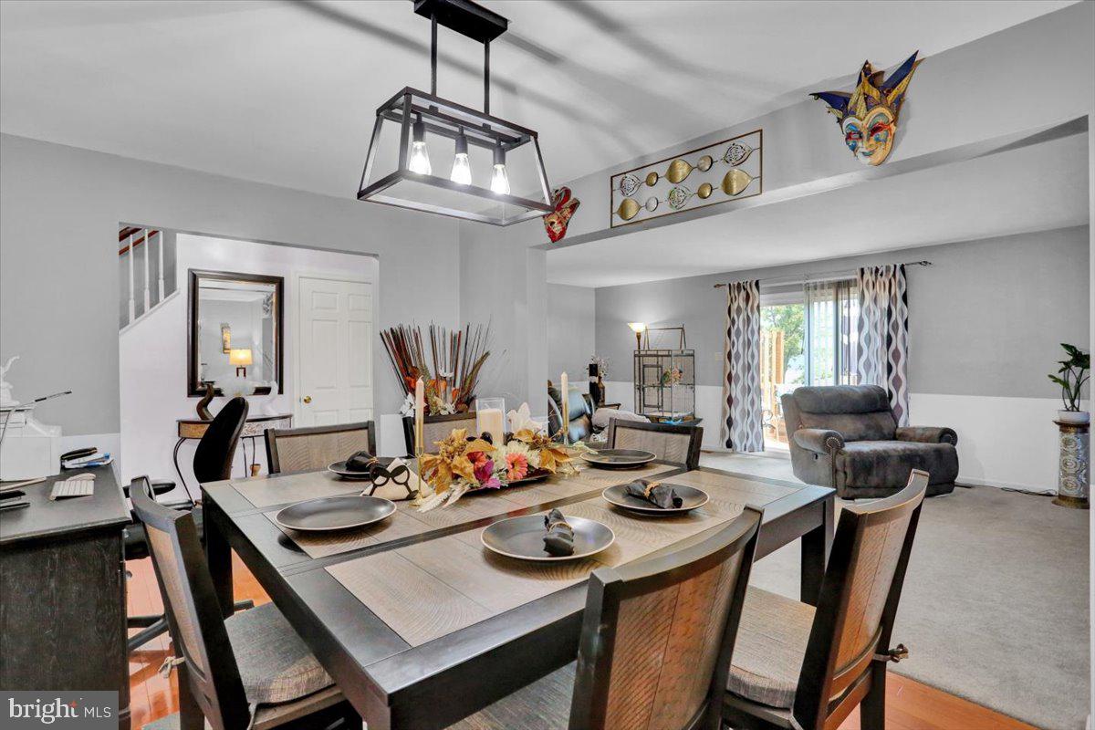 LAUREL SPRINGS - Residential