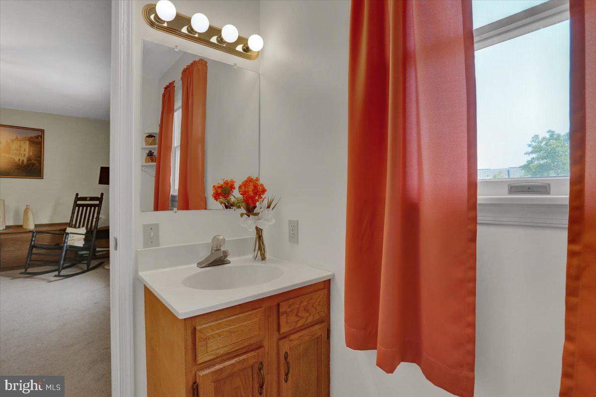 LAUREL SPRINGS - Residential