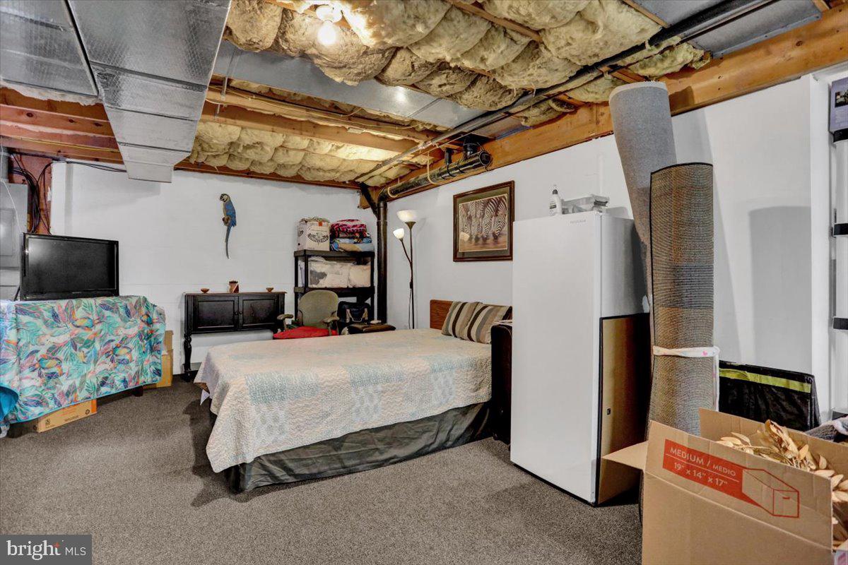 LAUREL SPRINGS - Residential