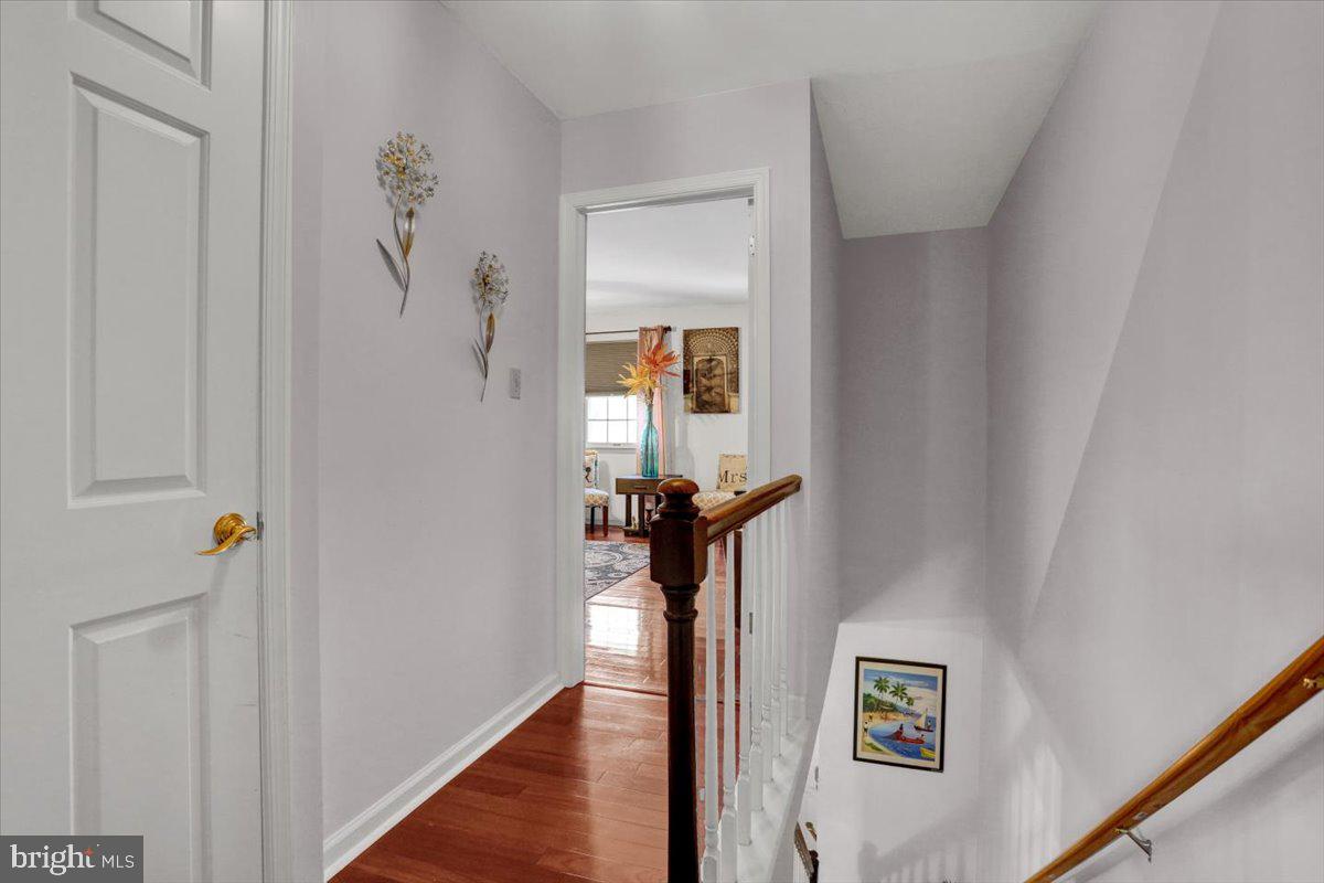 LAUREL SPRINGS - Residential