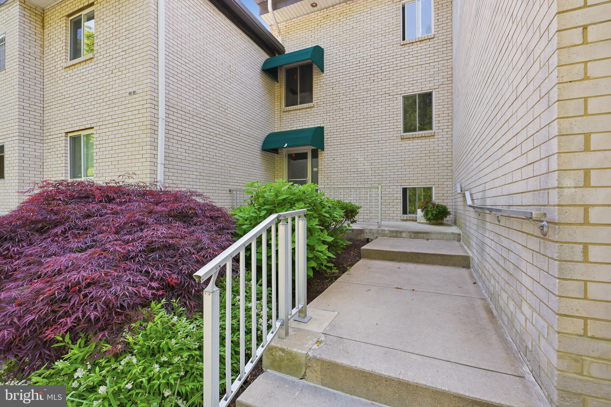 7 ROCKFORD ROAD J15