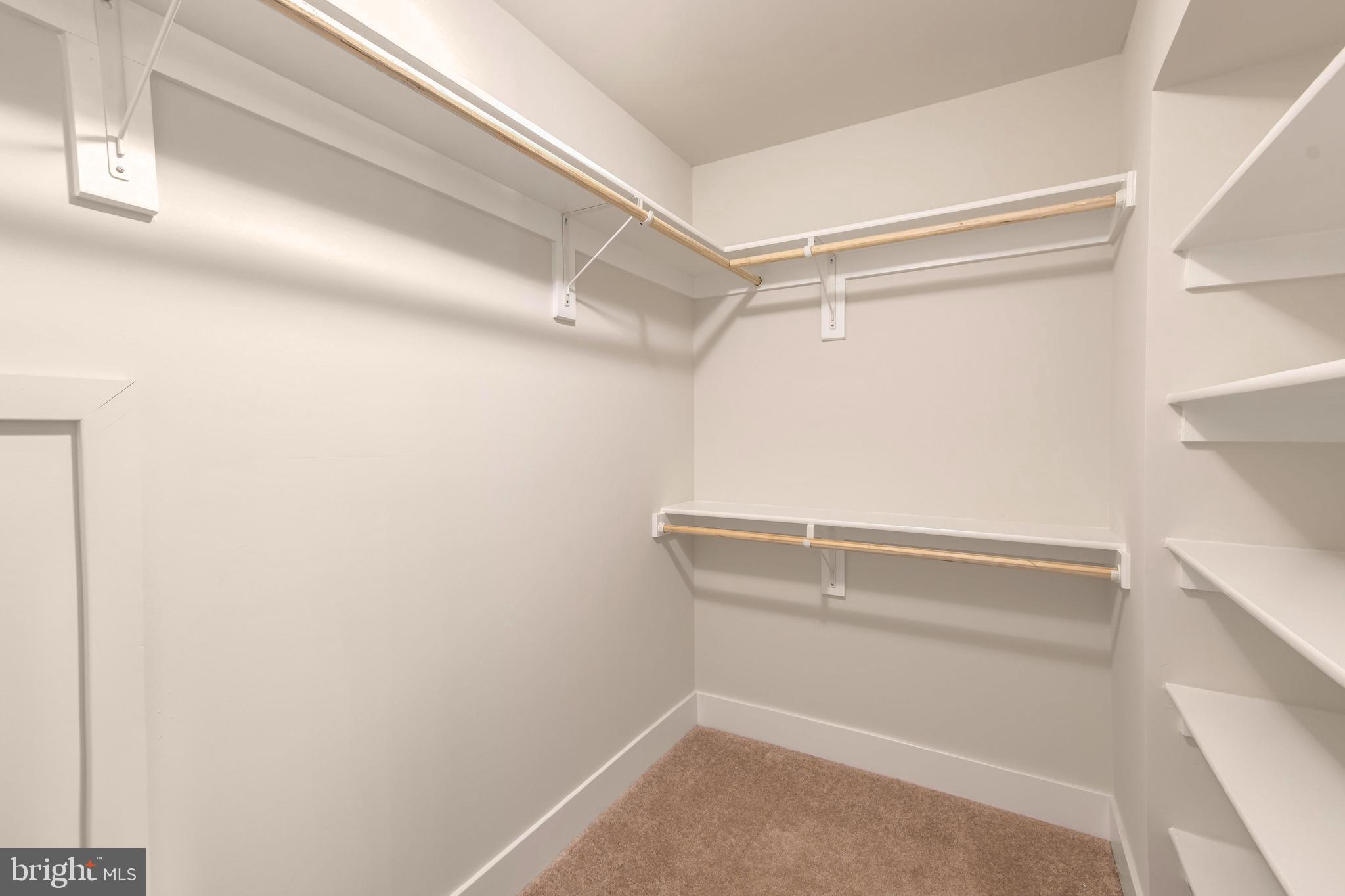 LOCH HAVEN - Residential