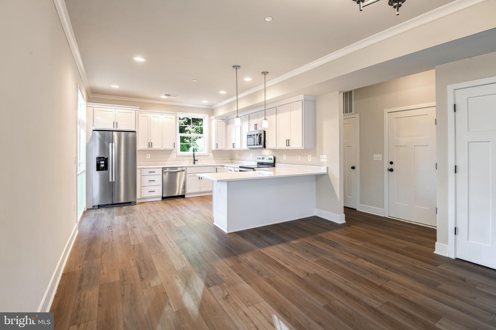 LOCH HAVEN - Residential