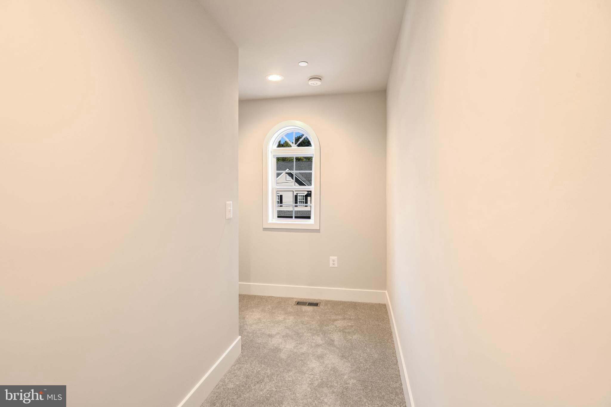 LOCH HAVEN - Residential