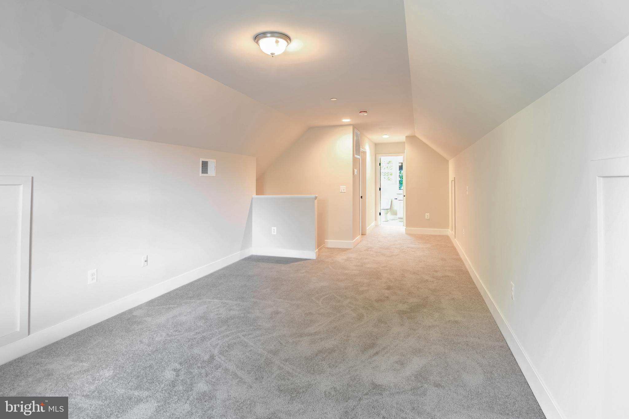 LOCH HAVEN - Residential