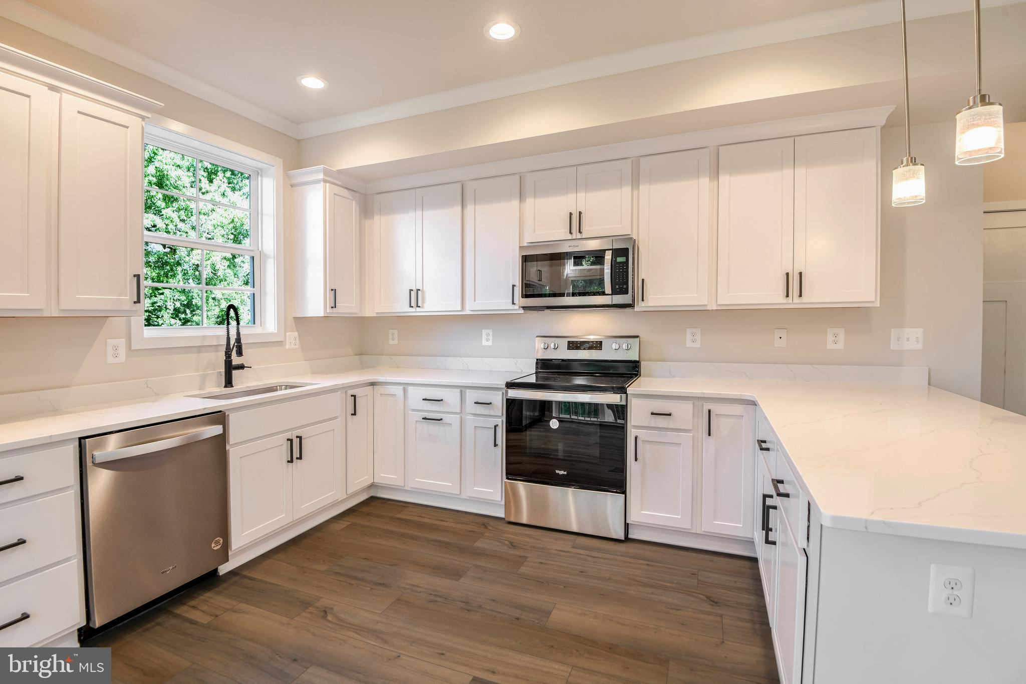 LOCH HAVEN - Residential