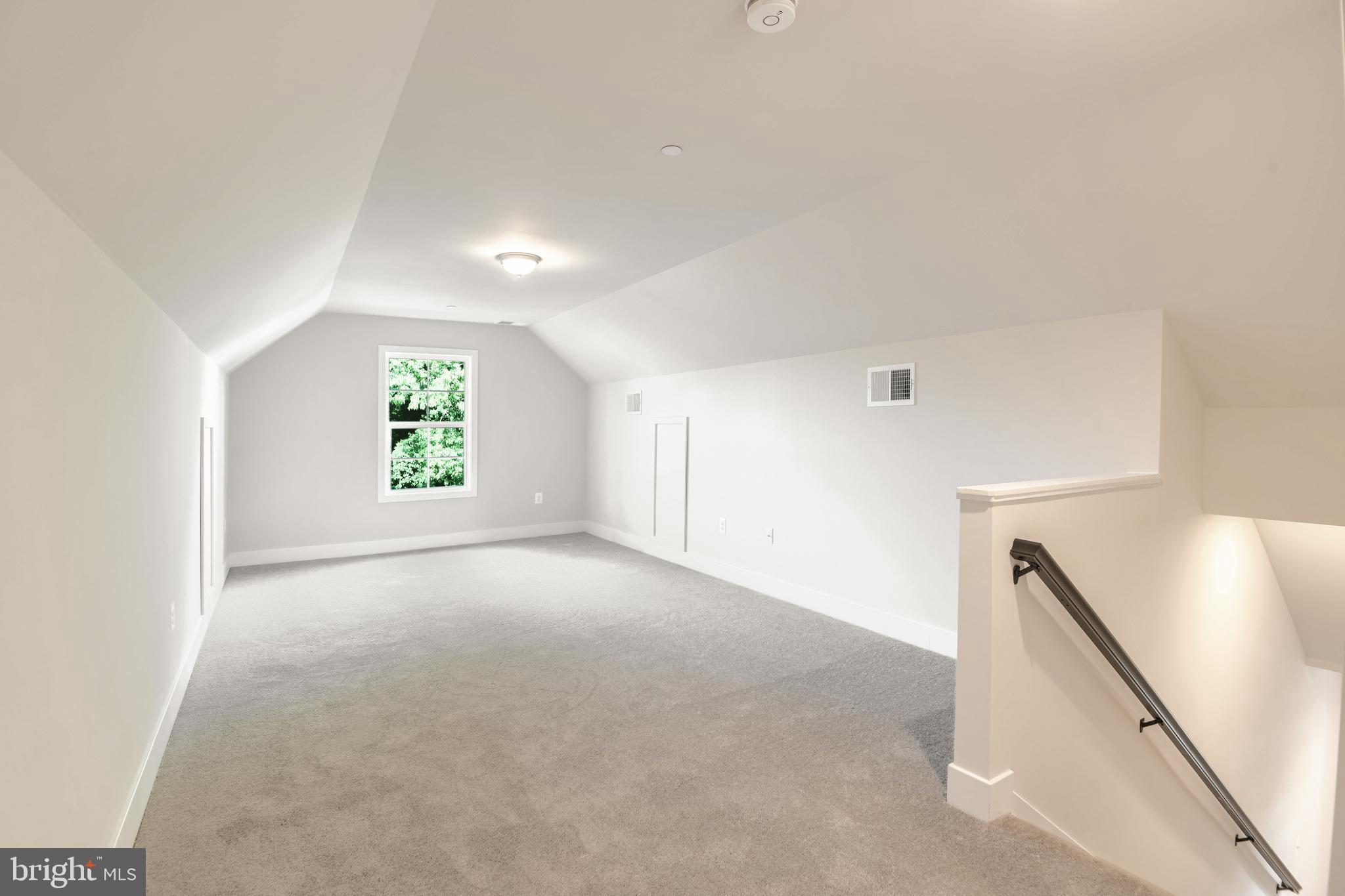 LOCH HAVEN - Residential