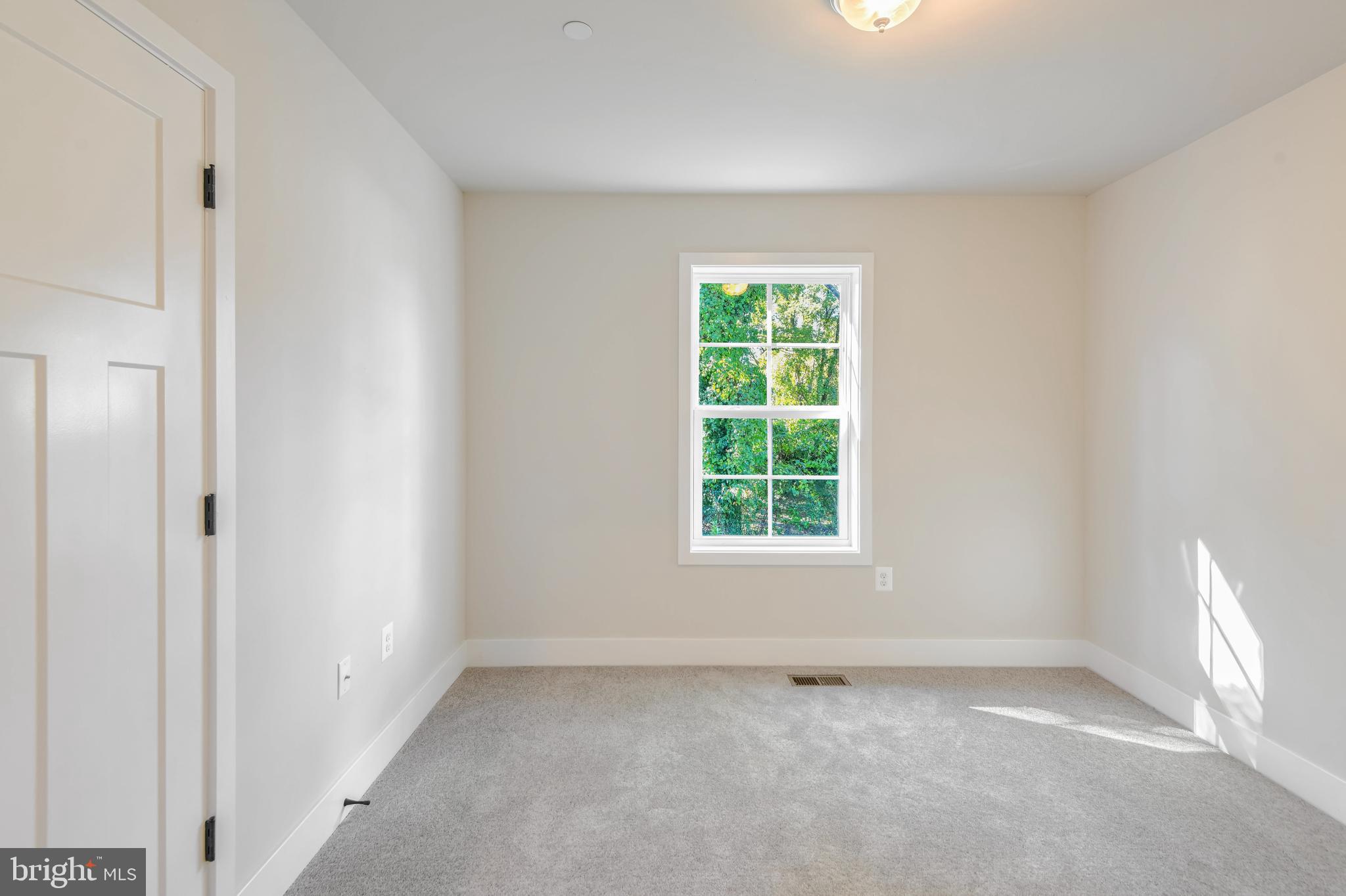 LOCH HAVEN - Residential