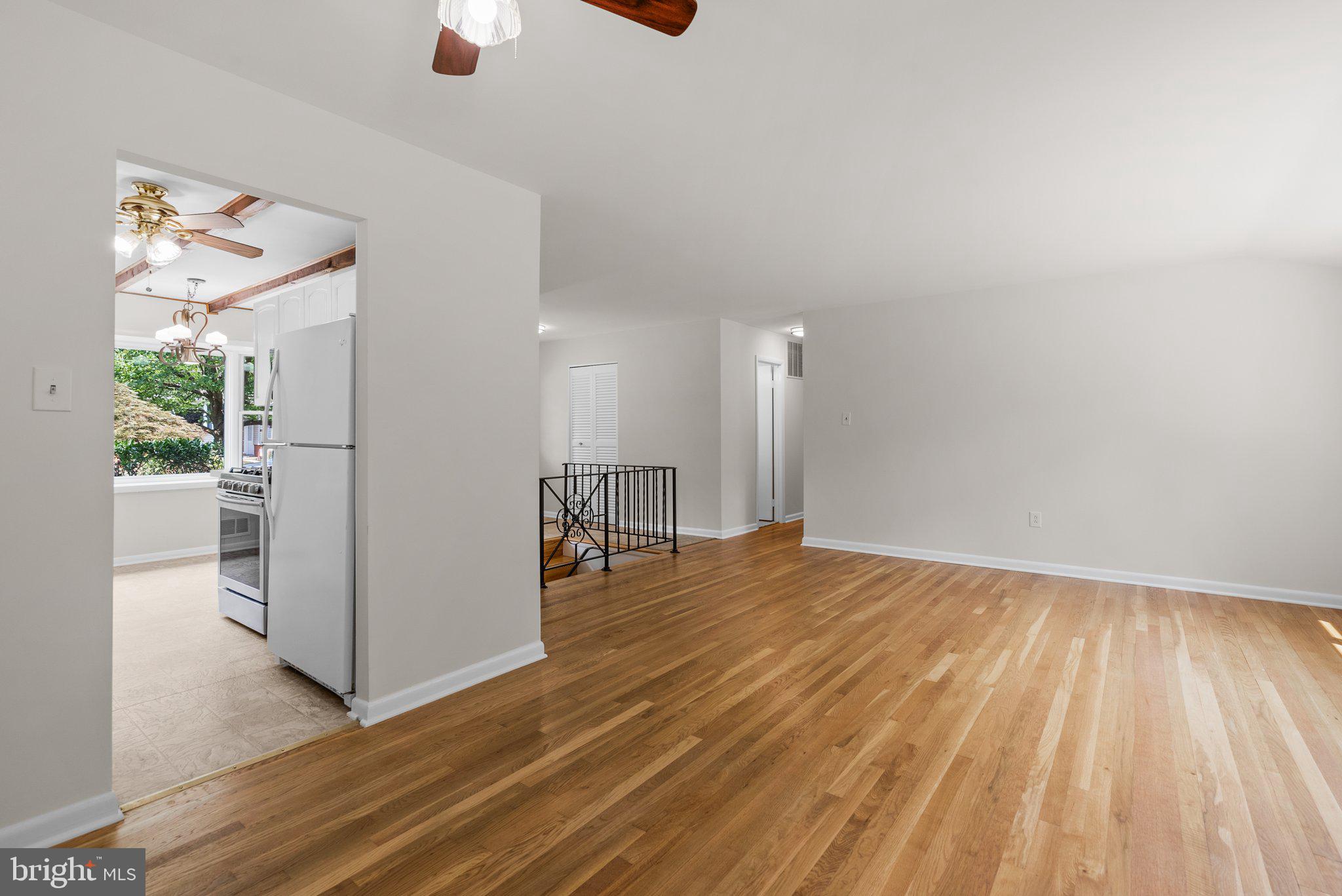 WHEATON WOODS - Residential