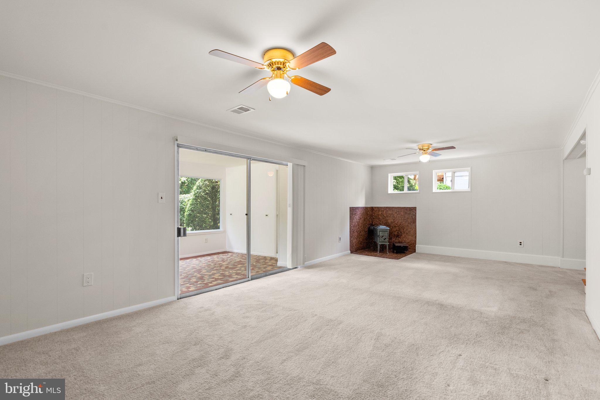 WHEATON WOODS - Residential