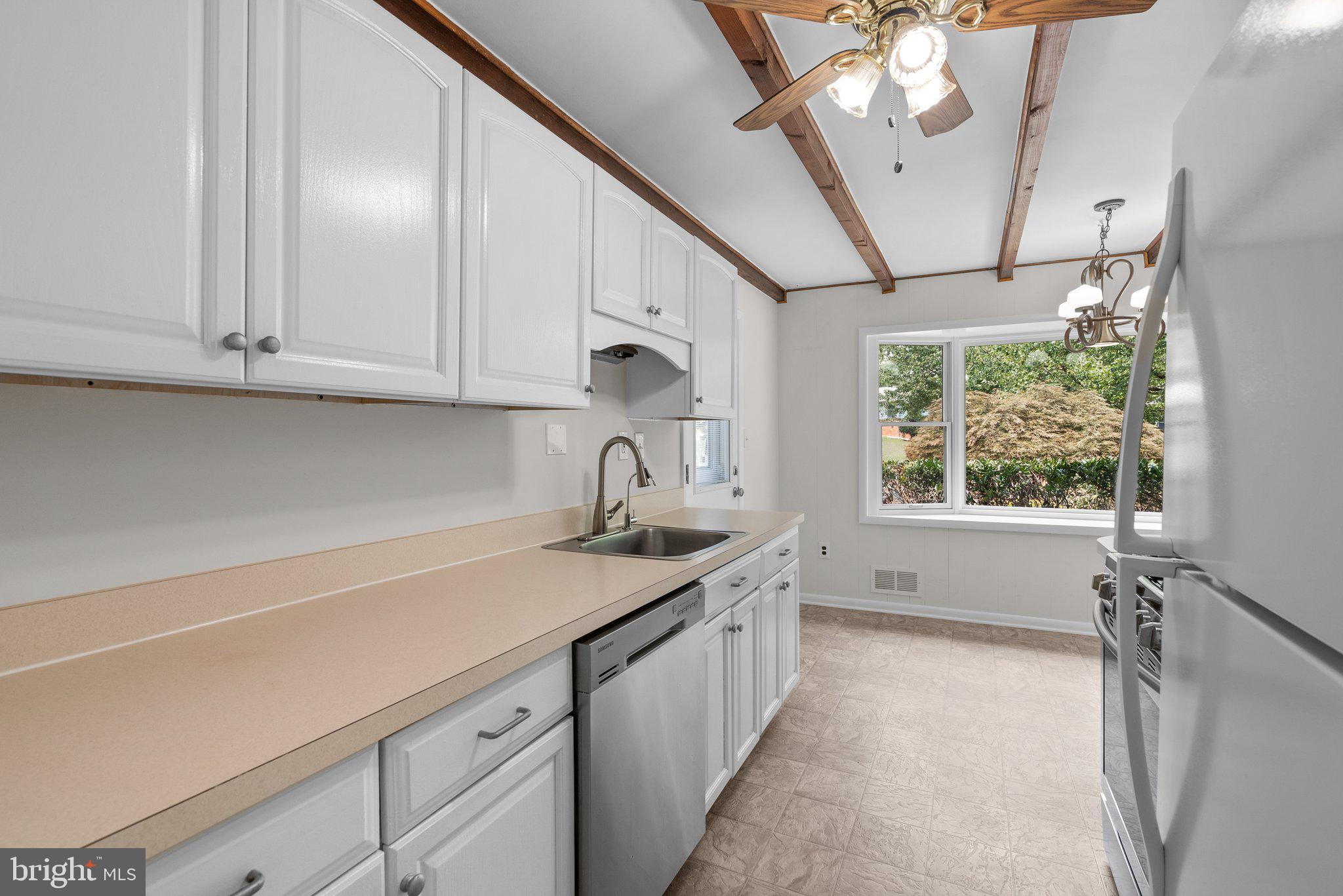 WHEATON WOODS - Residential