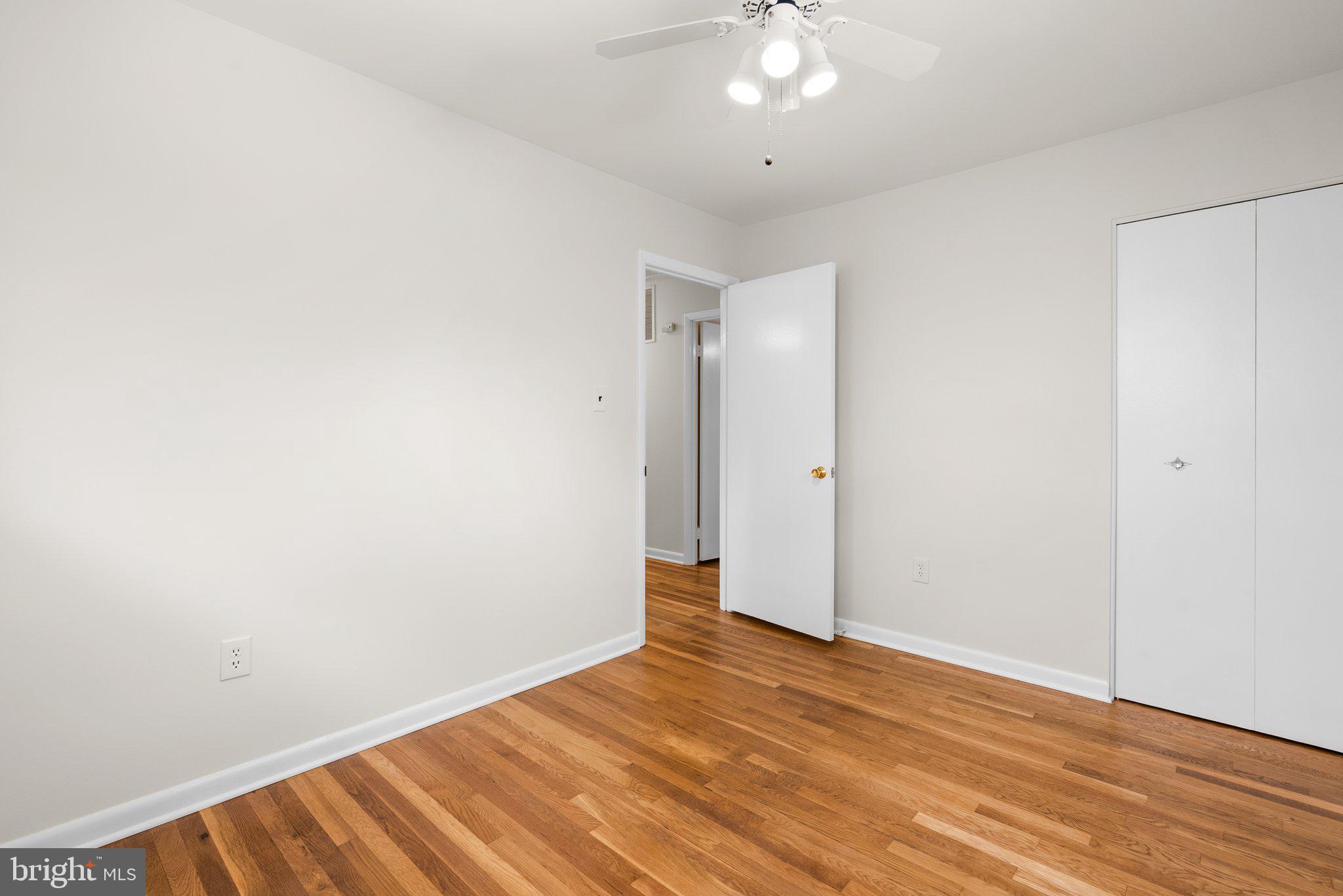 WHEATON WOODS - Residential