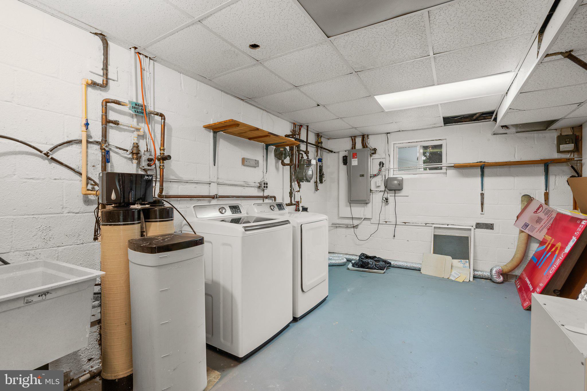 WHEATON WOODS - Residential