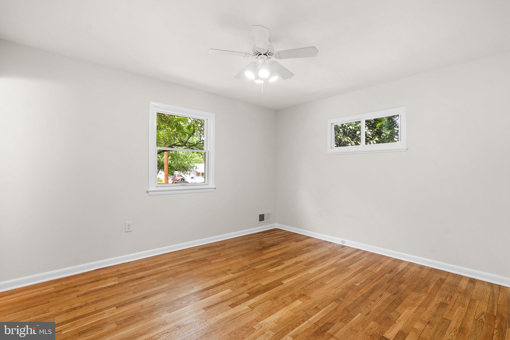 WHEATON WOODS - Residential