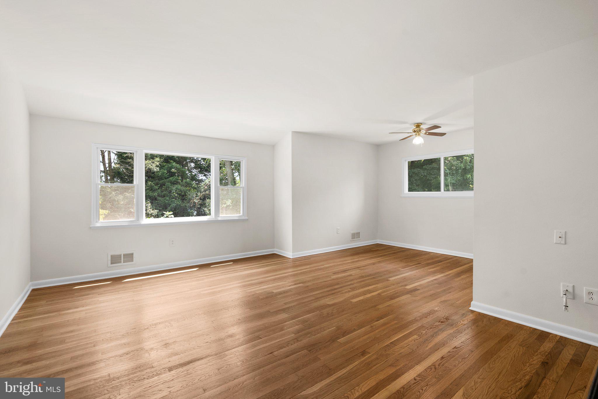 WHEATON WOODS - Residential