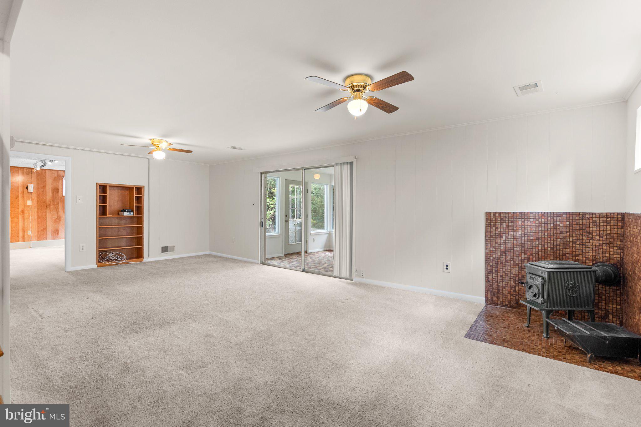 WHEATON WOODS - Residential