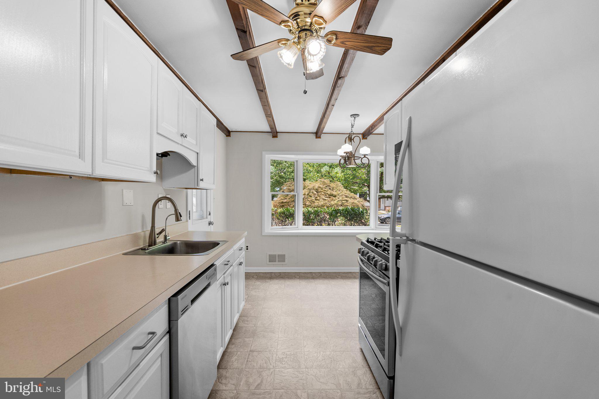 WHEATON WOODS - Residential