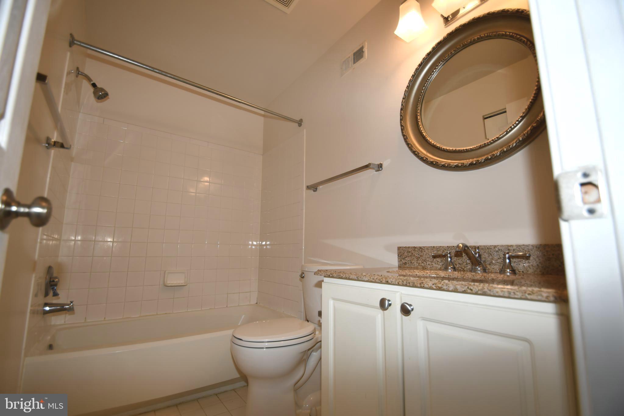 KINGSTOWNE - Residential Lease