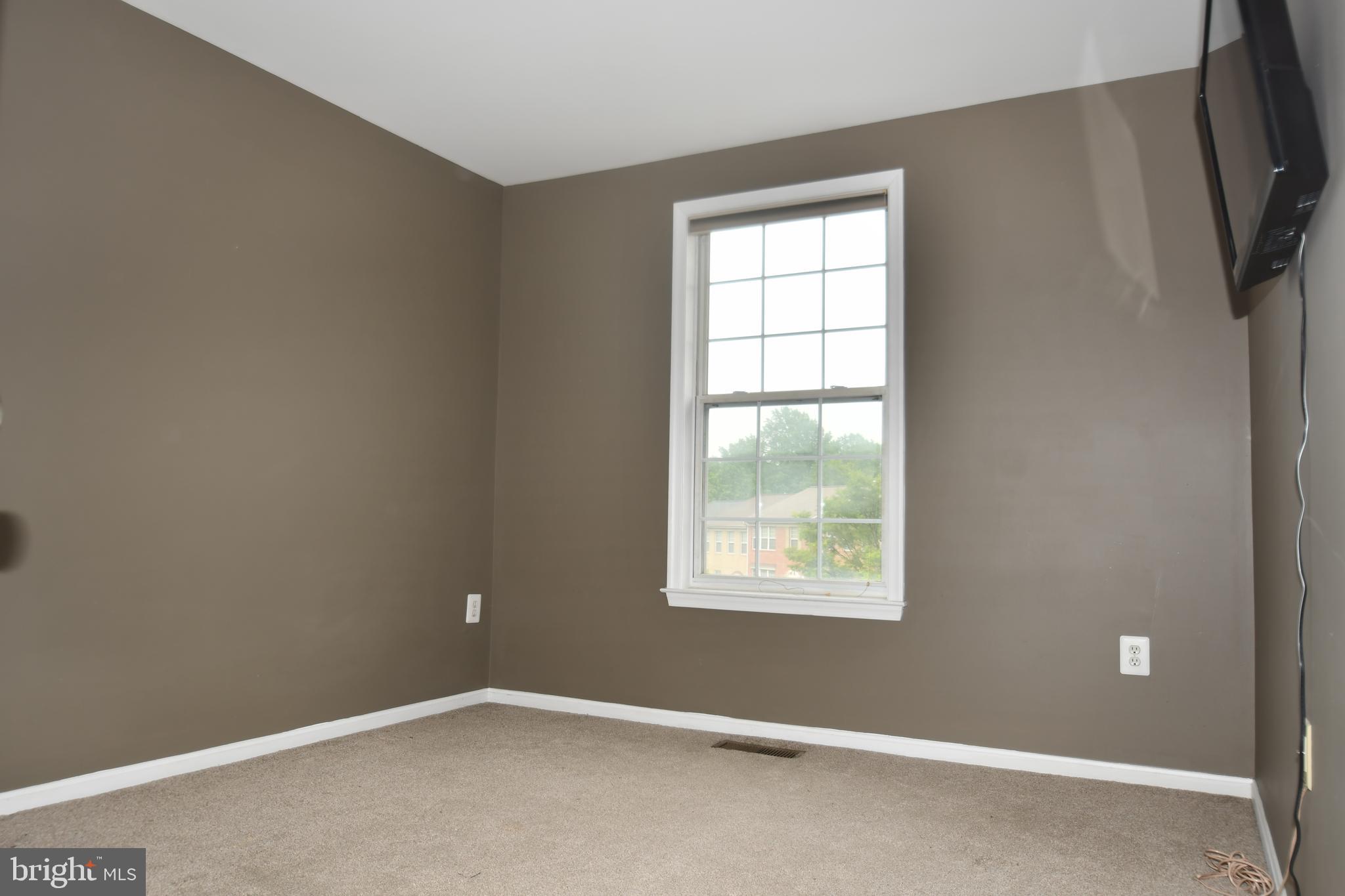 KINGSTOWNE - Residential Lease