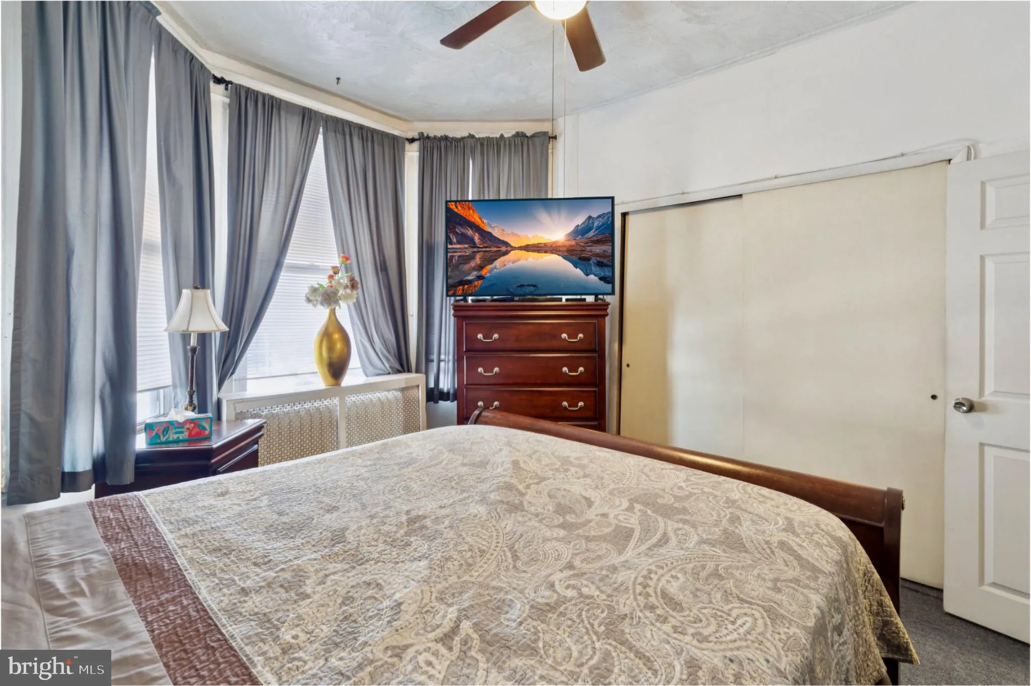 Philadelphia, Pennsylvania 19143, United States, 3 Bedrooms Bedrooms, ,2 BathroomsBathrooms,Residential,Active,246003