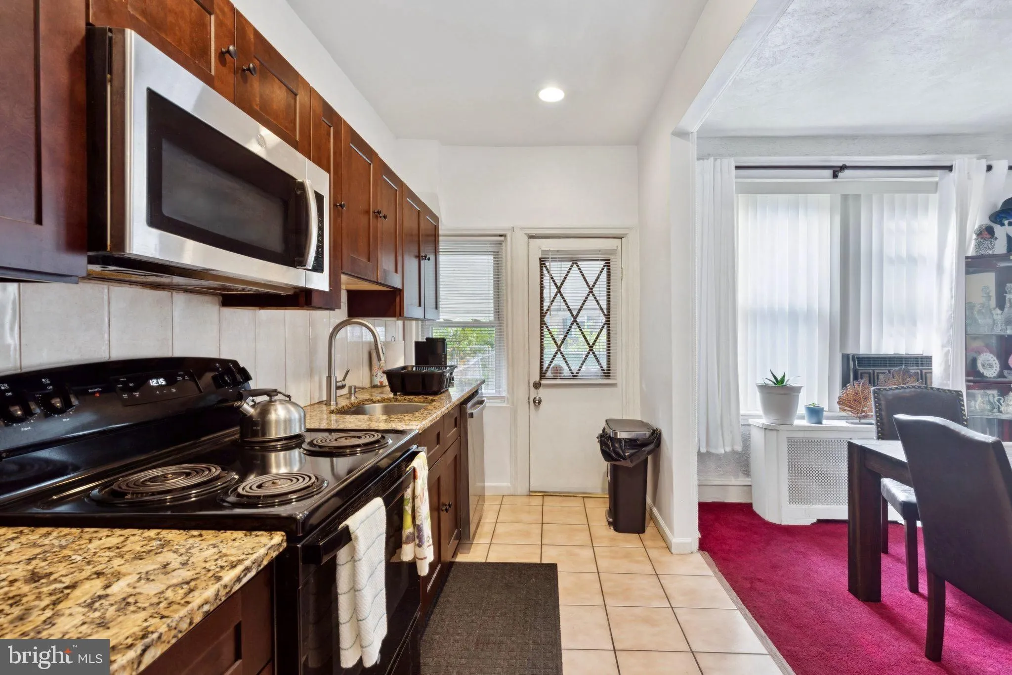 Philadelphia, Pennsylvania 19143, United States, 3 Bedrooms Bedrooms, ,2 BathroomsBathrooms,Residential,Active,246003