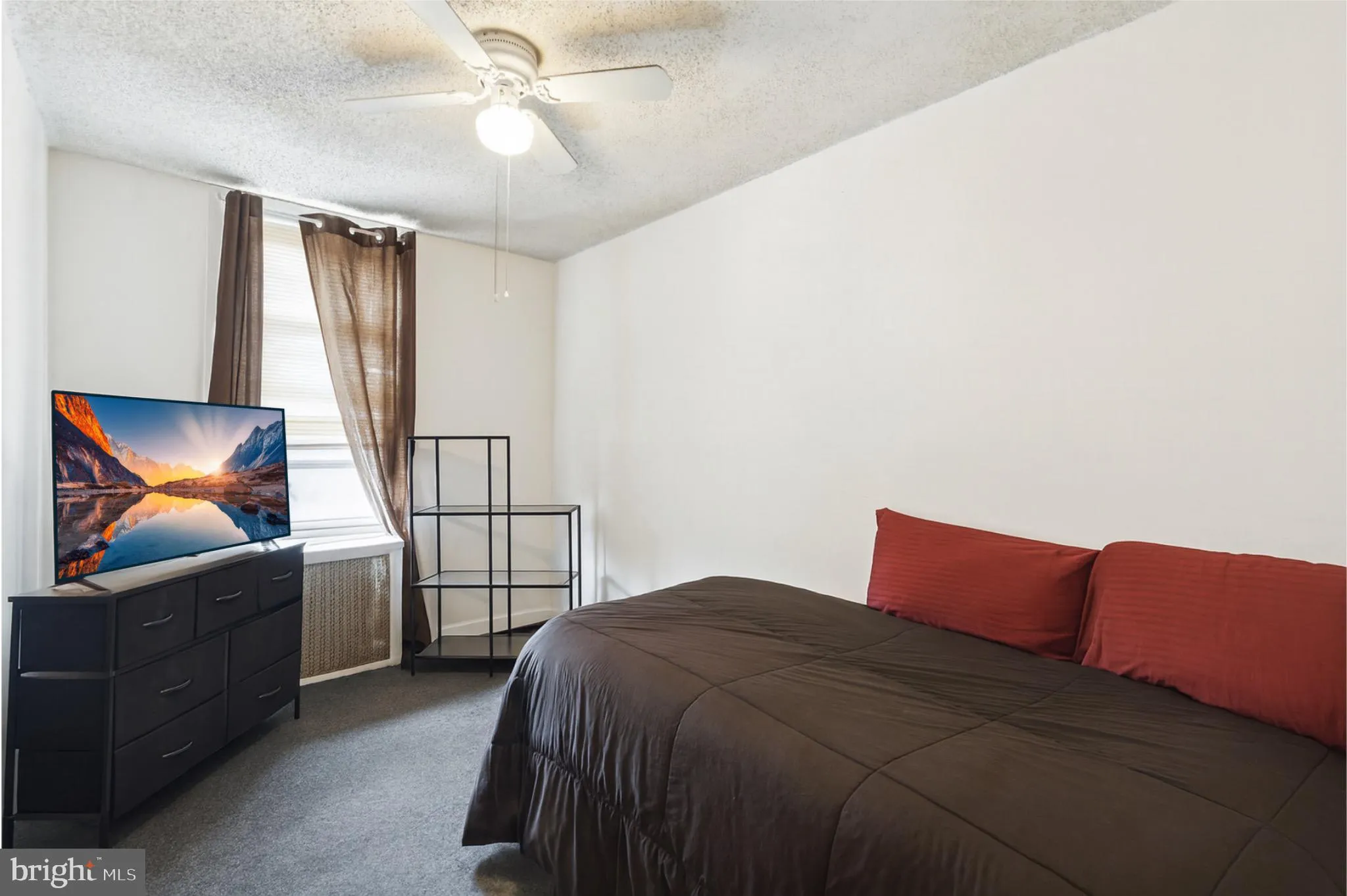 Philadelphia, Pennsylvania 19143, United States, 3 Bedrooms Bedrooms, ,2 BathroomsBathrooms,Residential,Active,246003