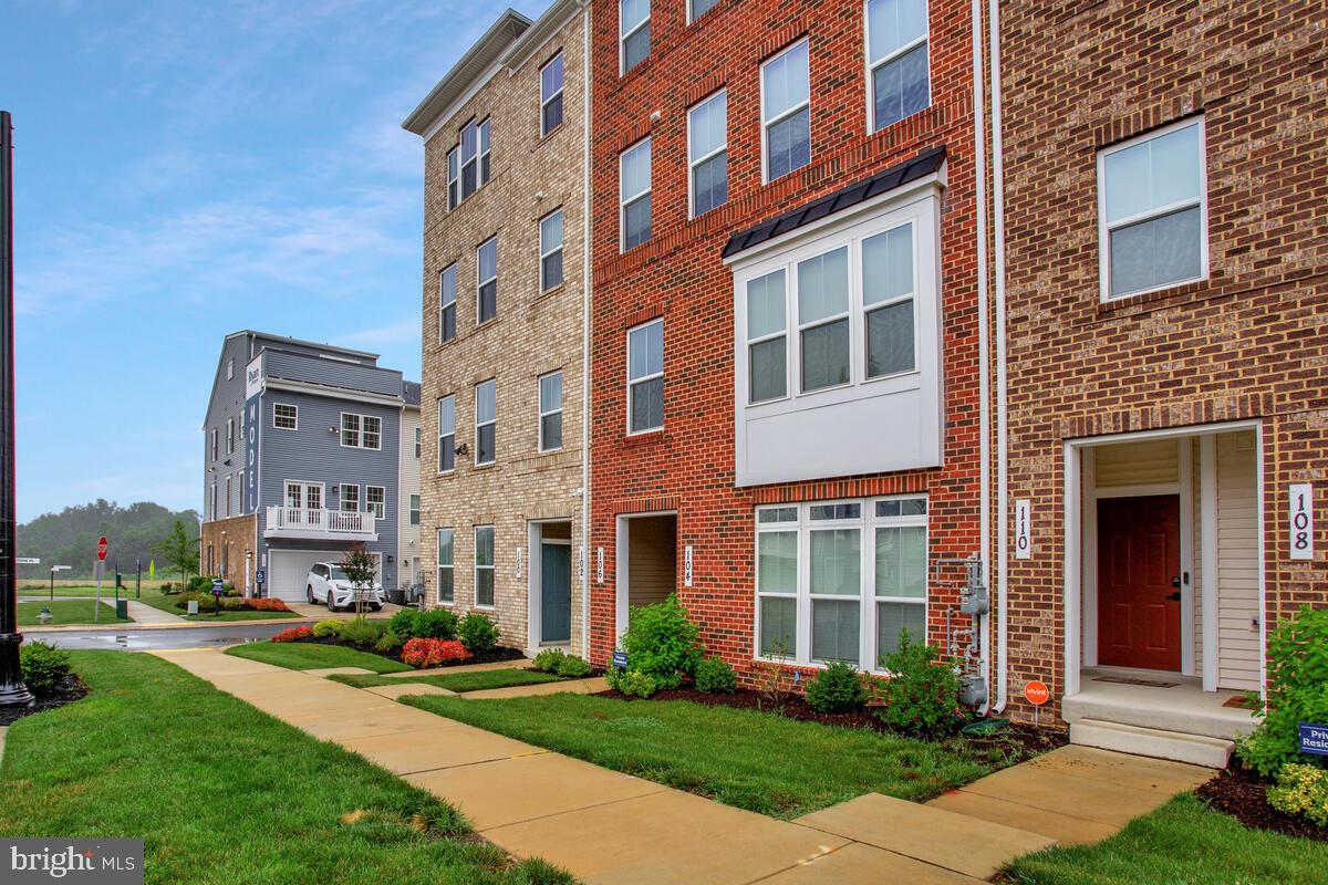 SOUTHLAKE - Residential Lease