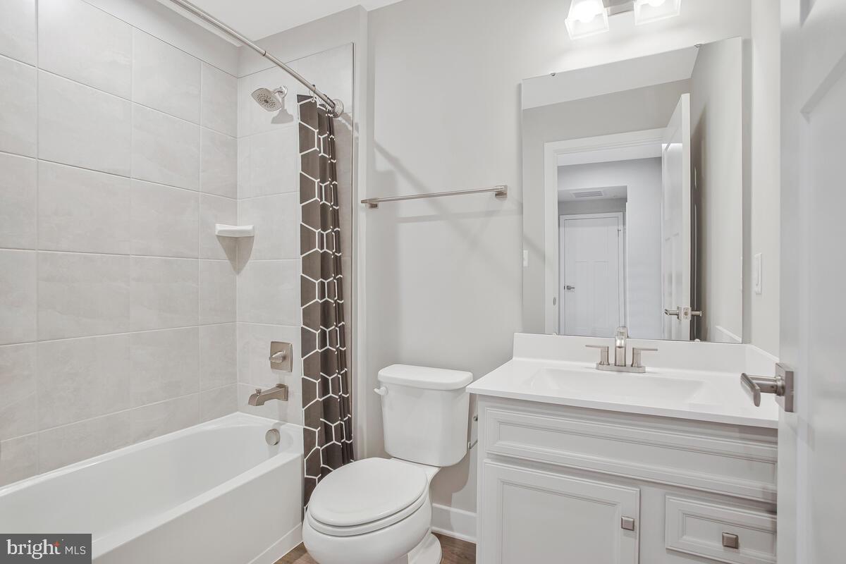 SOUTHLAKE - Residential Lease