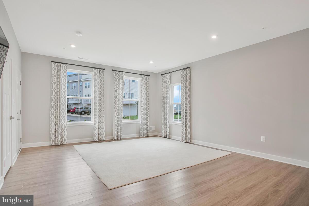 SOUTHLAKE - Residential Lease