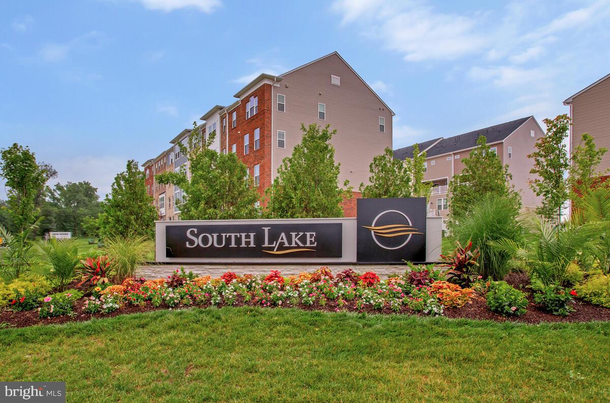 SOUTHLAKE - Residential Lease