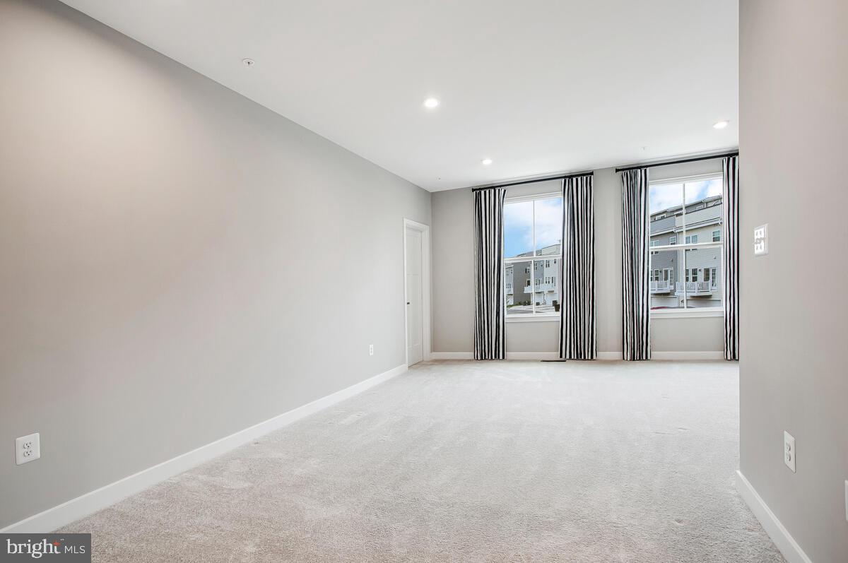 SOUTHLAKE - Residential Lease