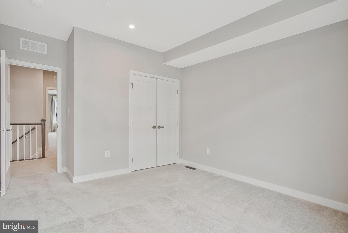 SOUTHLAKE - Residential Lease