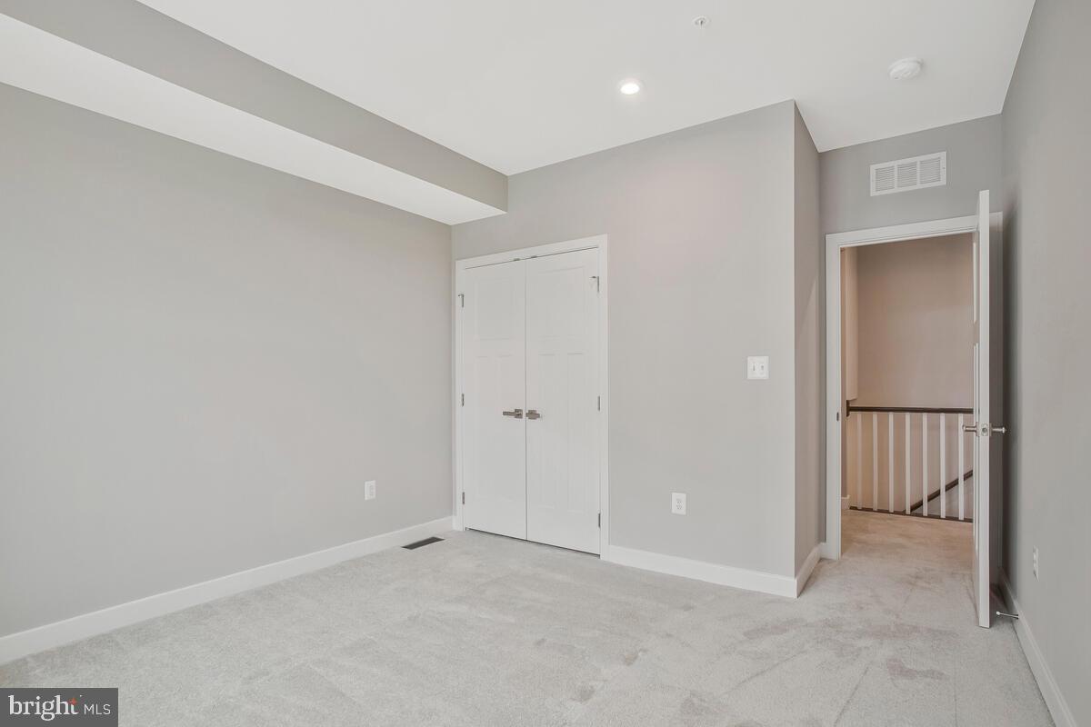 SOUTHLAKE - Residential Lease