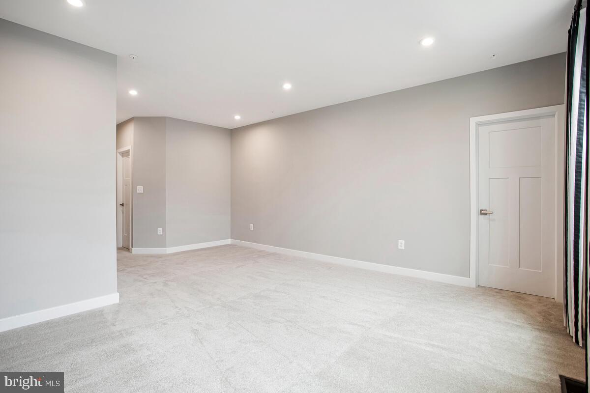 SOUTHLAKE - Residential Lease