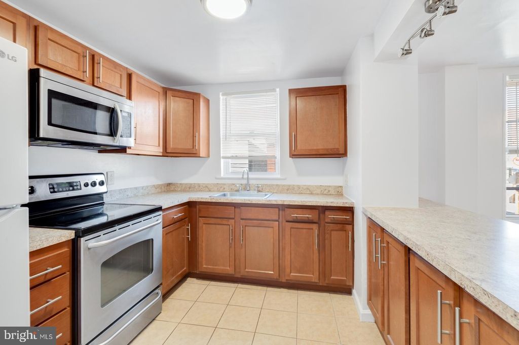 Photo of 600 E Girard Avenue #2, PHILADELPHIA, PA 19125 (MLS # PAPH2531730)
