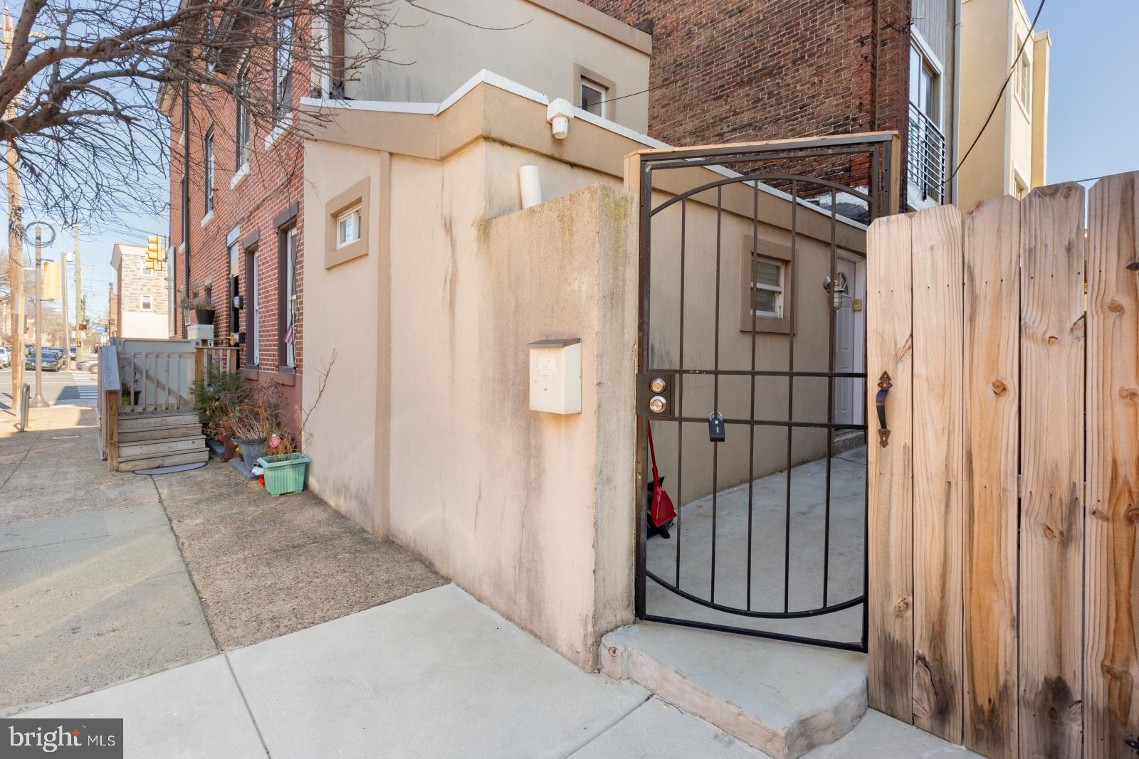 FISHTOWN - Residential Lease