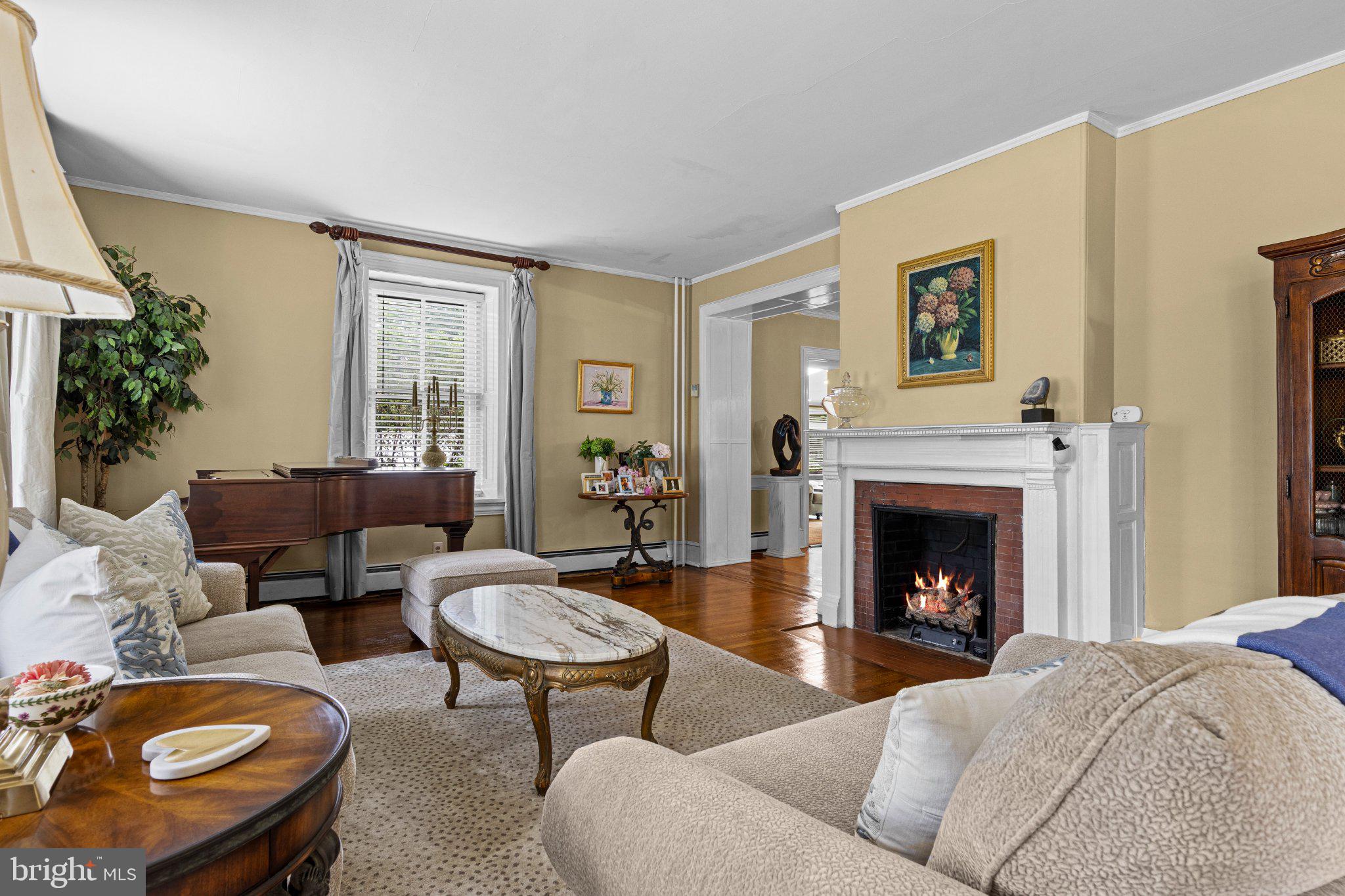 8 S PROVIDENCE ROAD