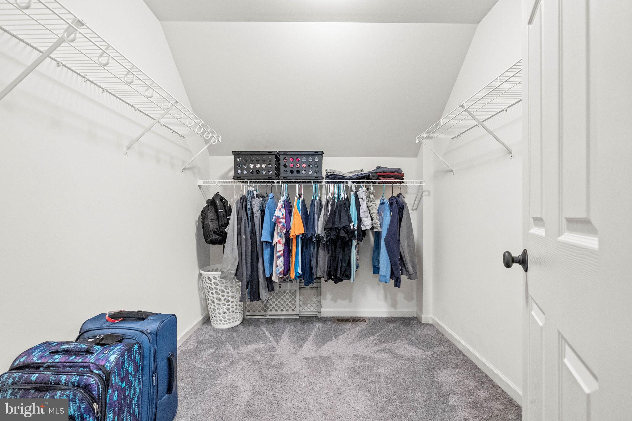 PINE VIEW ESTATES - Residential