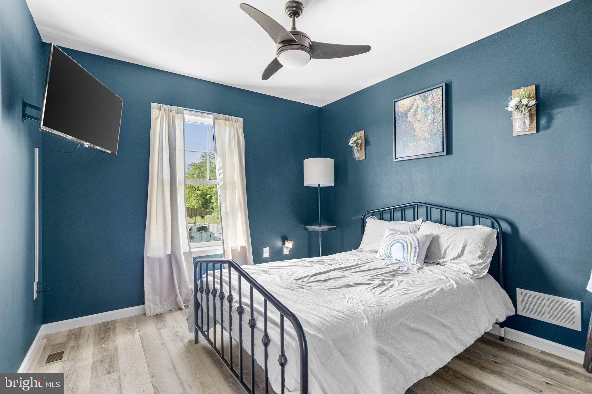 PINE VIEW ESTATES - Residential