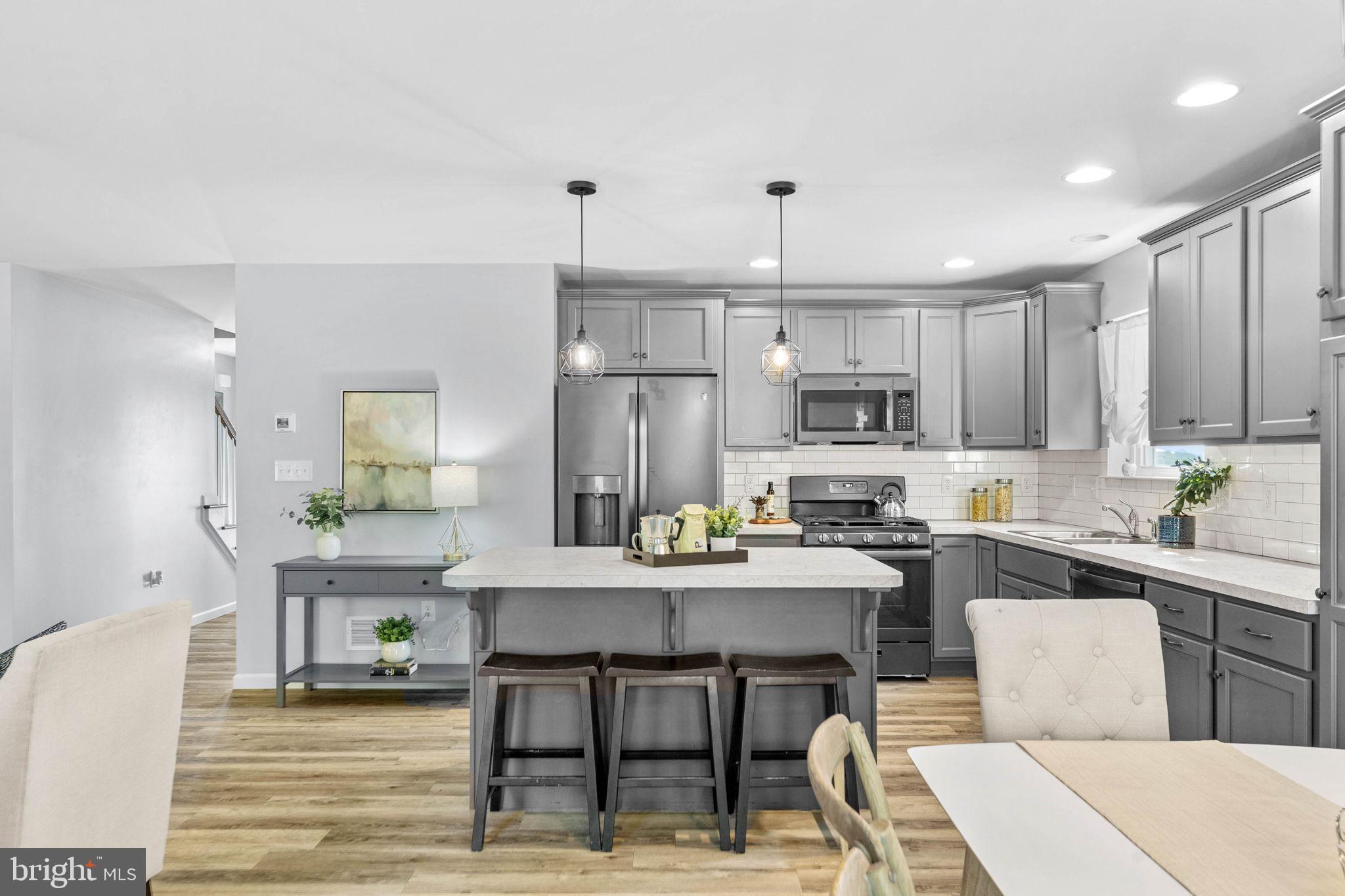 PINE VIEW ESTATES - Residential