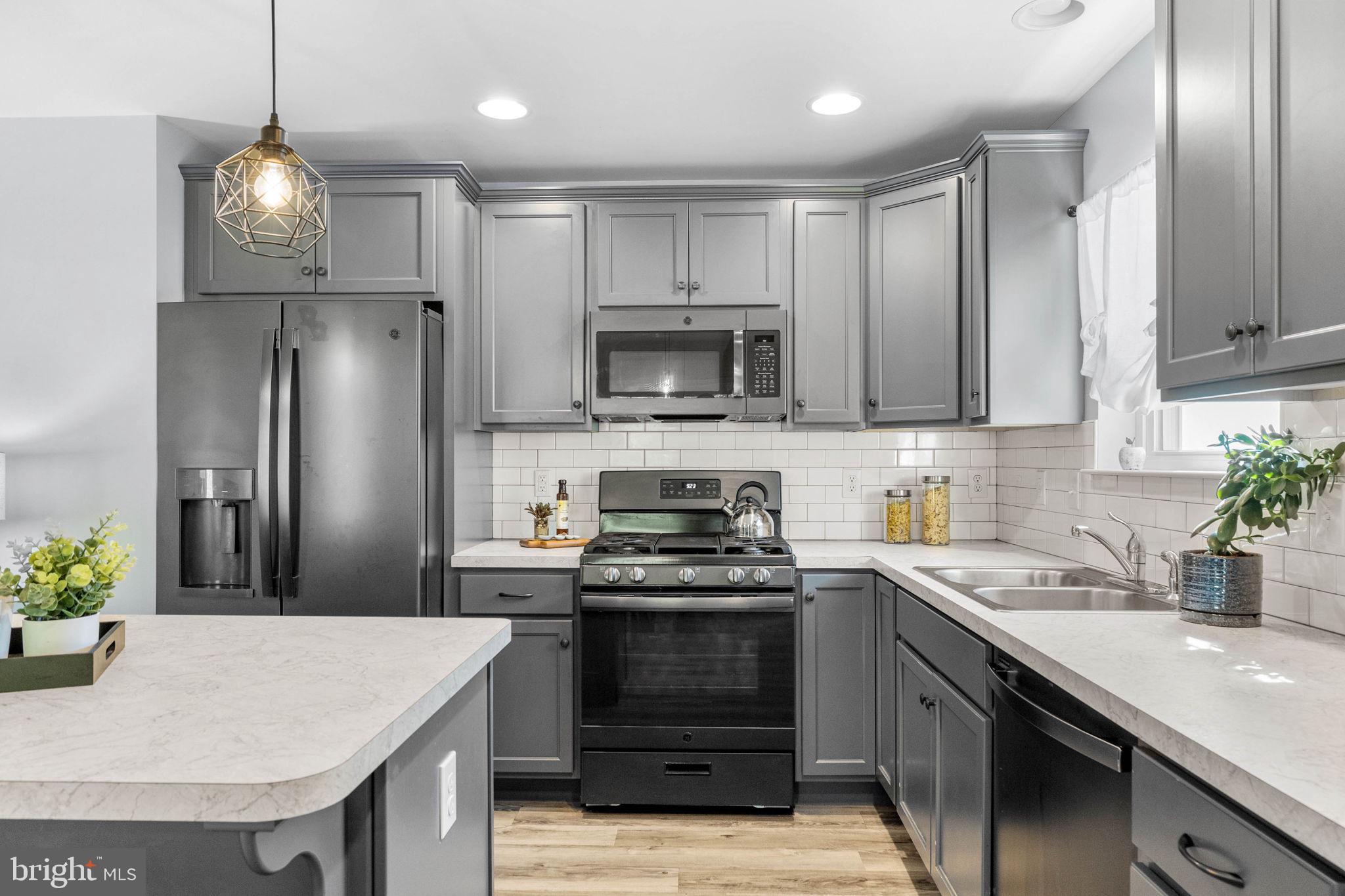 PINE VIEW ESTATES - Residential