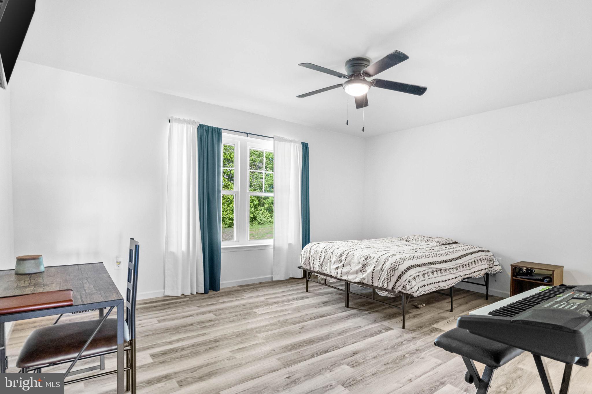 PINE VIEW ESTATES - Residential