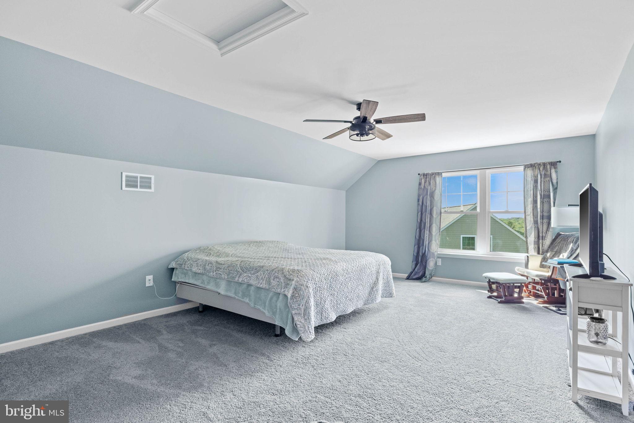 PINE VIEW ESTATES - Residential