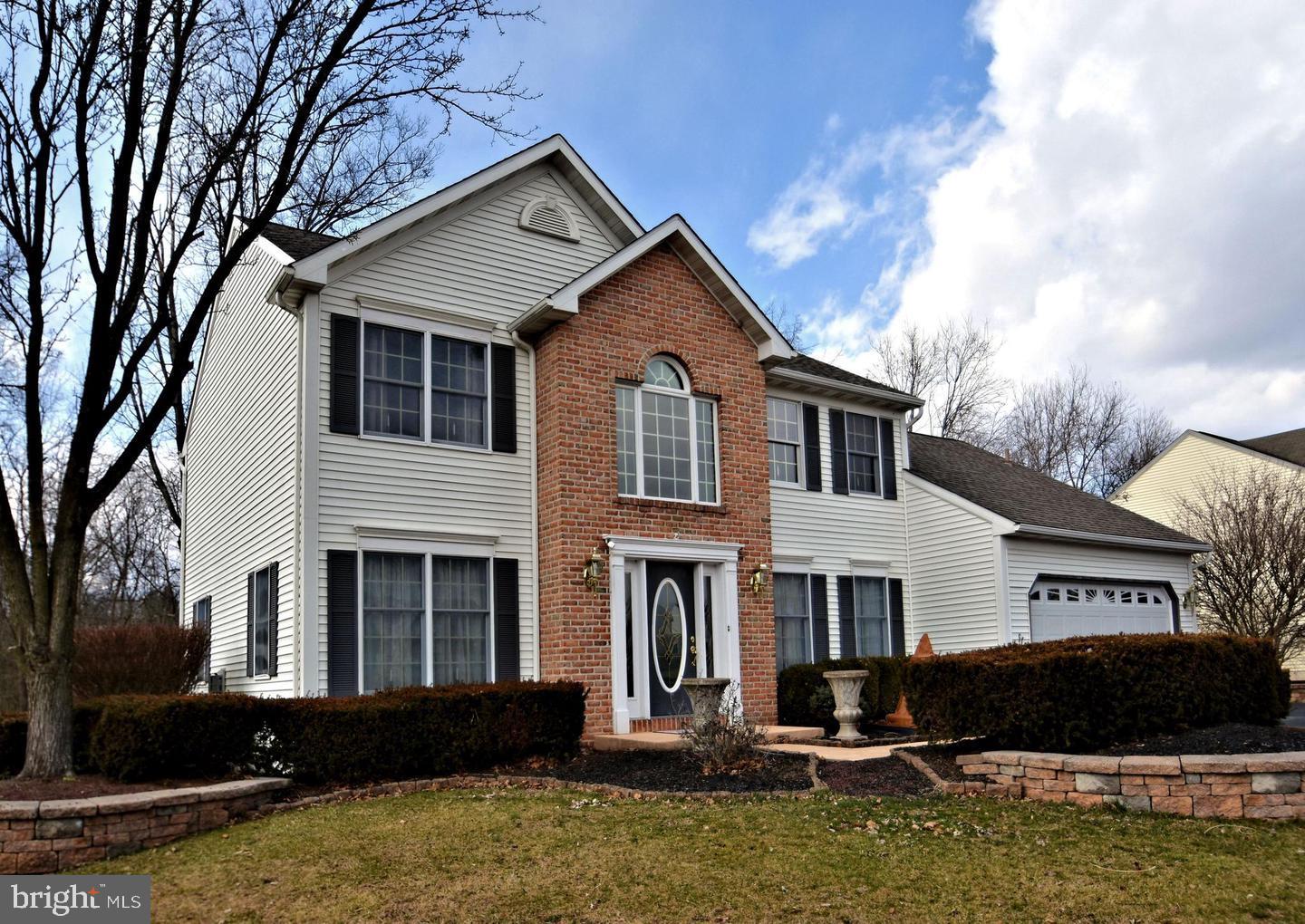 504 RIDGE DRIVE