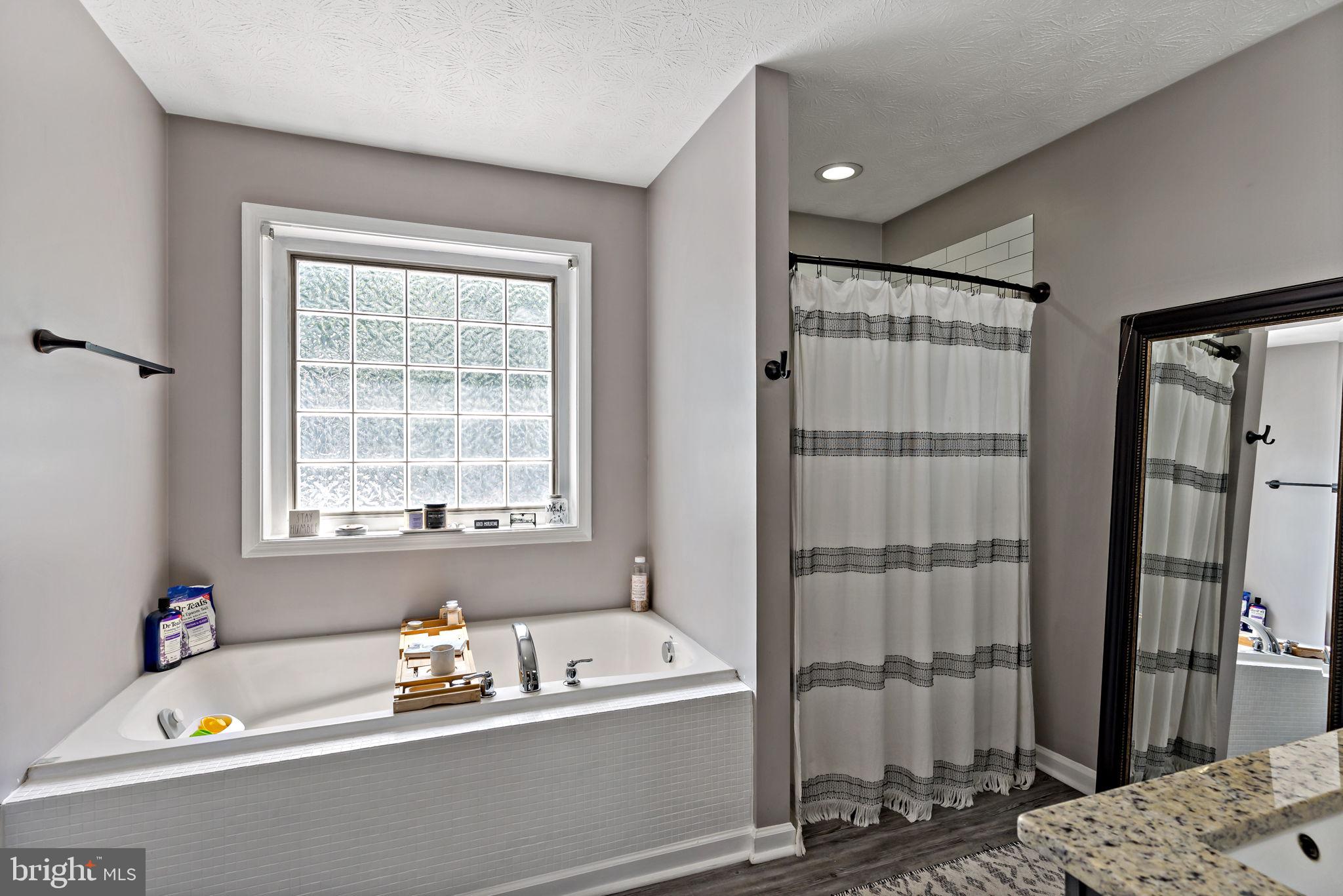 SHAFFER HILLS - Residential