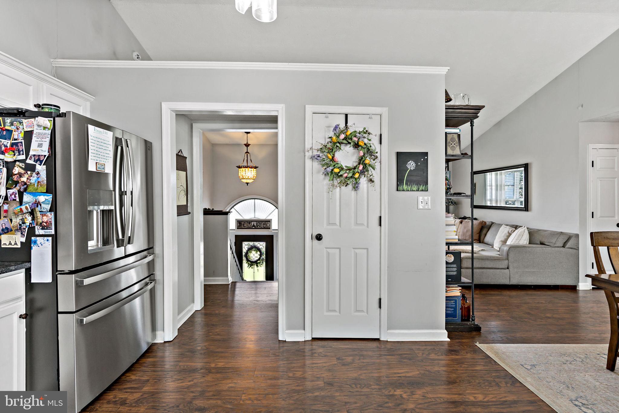 SHAFFER HILLS - Residential