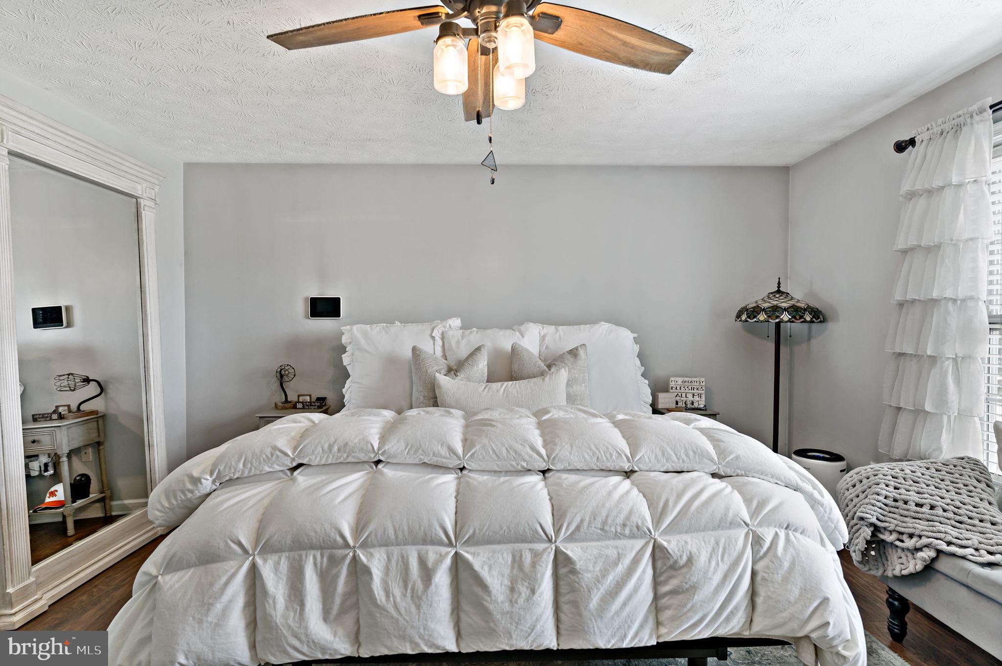 SHAFFER HILLS - Residential